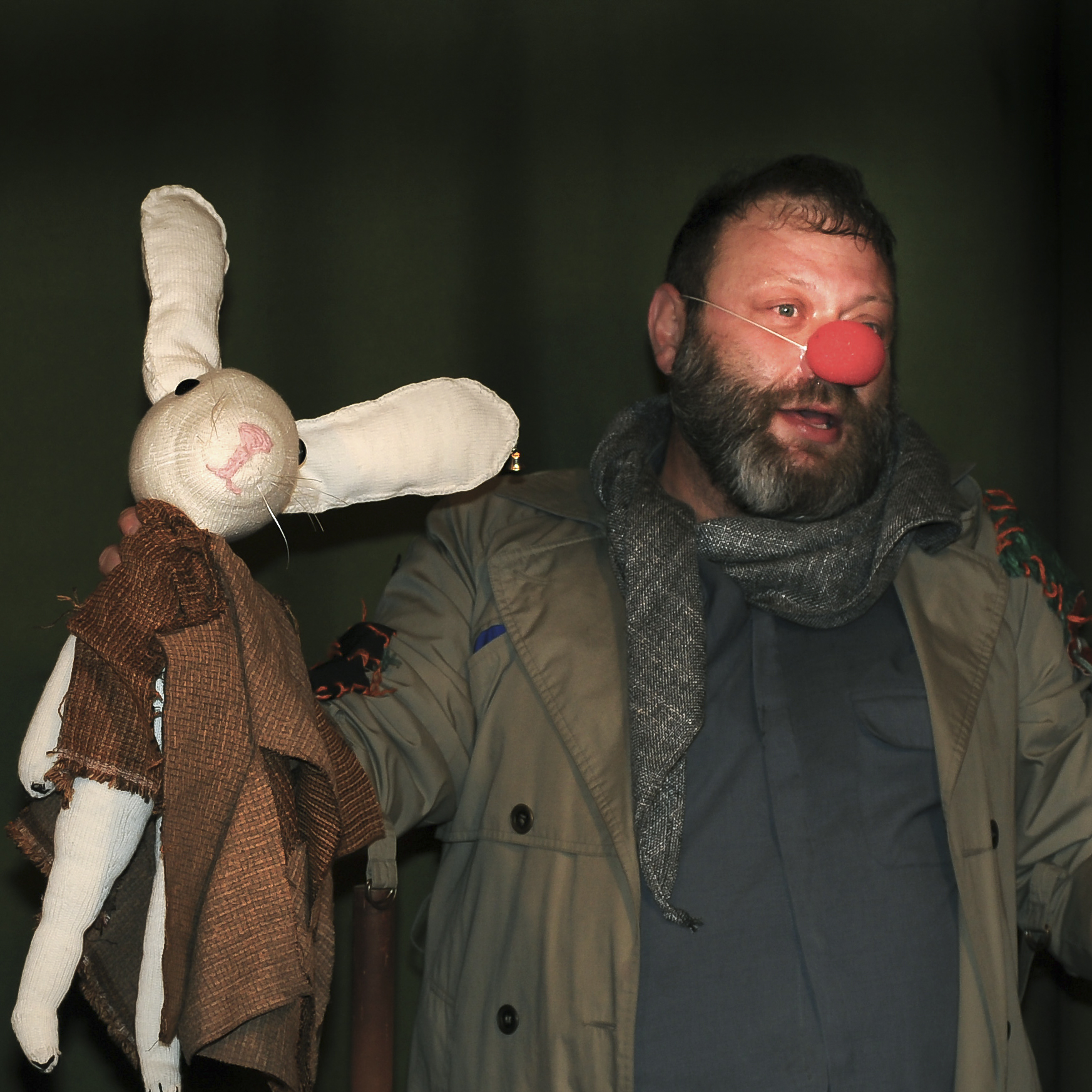 2011, "Кролик Эдвард": Булл