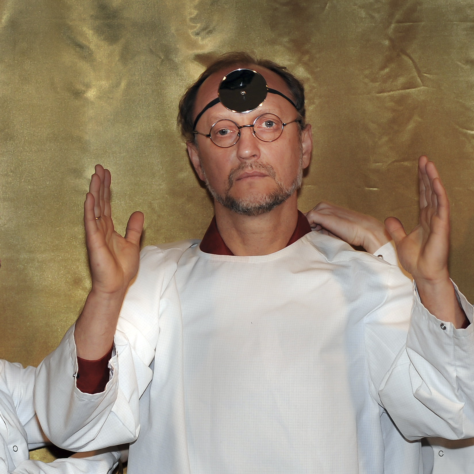 2011, "Кролик Эдвард:" Мастер Кларк".